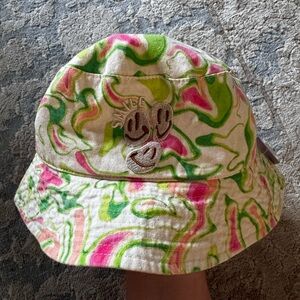 NWT Smile Swirl Bucket Hat